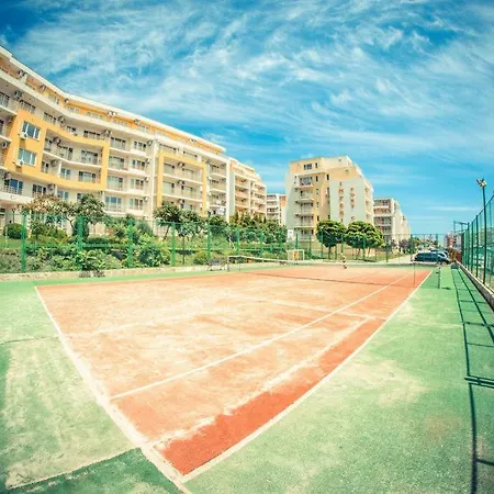 Fort Club Apartament Święty Włas