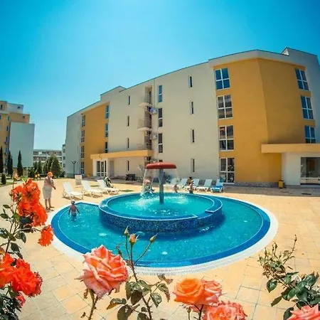 Fort Club Apartament *